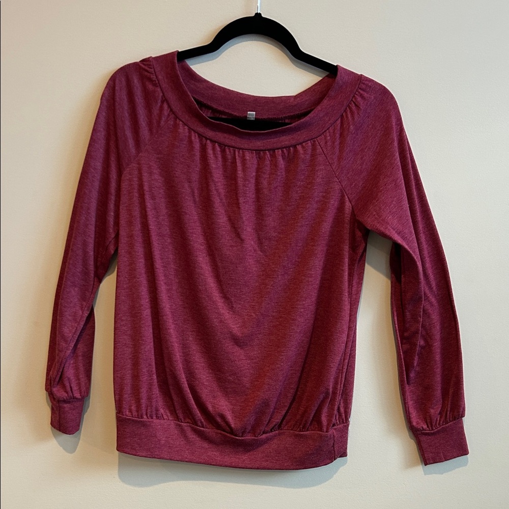 Women's Burgundy Top